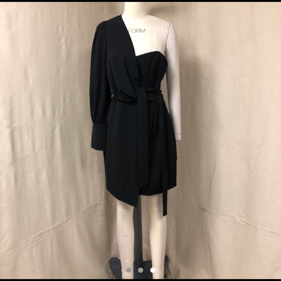 Gorgeous one shoulder lavish Alice dress❤️❤️ - Picture 6 of 6